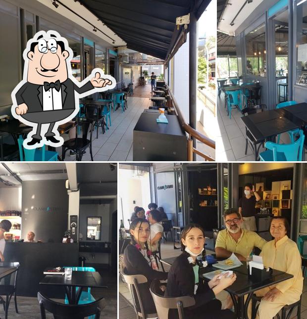 O interior do Café Clandestino