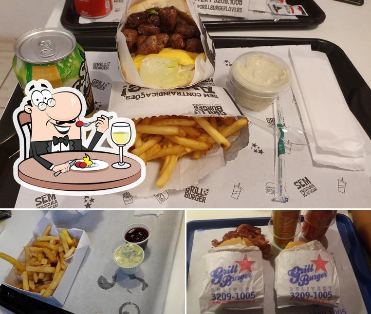 Comida em Grill Burguer