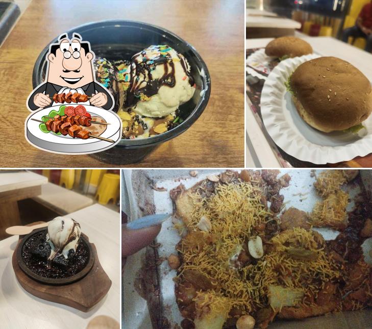 Food at Cheese N Chaat