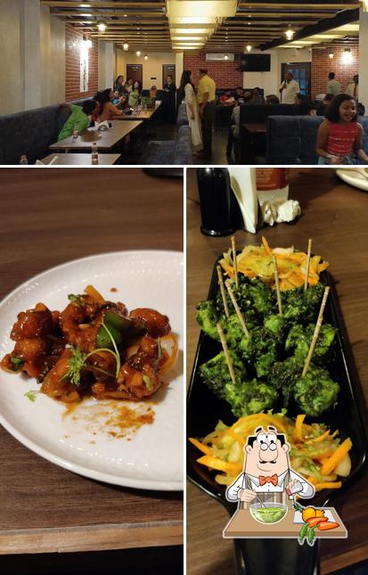 Seaweed salad at Hotel VG Family Restaurant & Bar