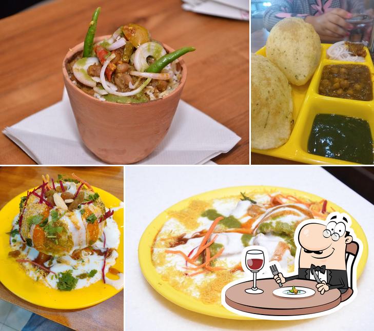 Meals at Bhatia Matthi Wale