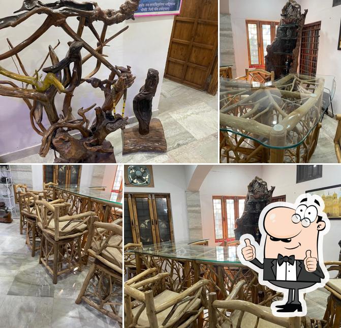 Jungle Safari Resort & Restaurant