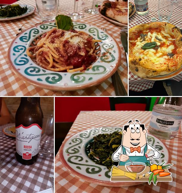 Spaghetti alla bolognese al O' Cerasiello Trattoria e Pizzeria Napoletana