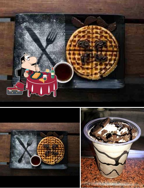 Waffles at #Shakes
