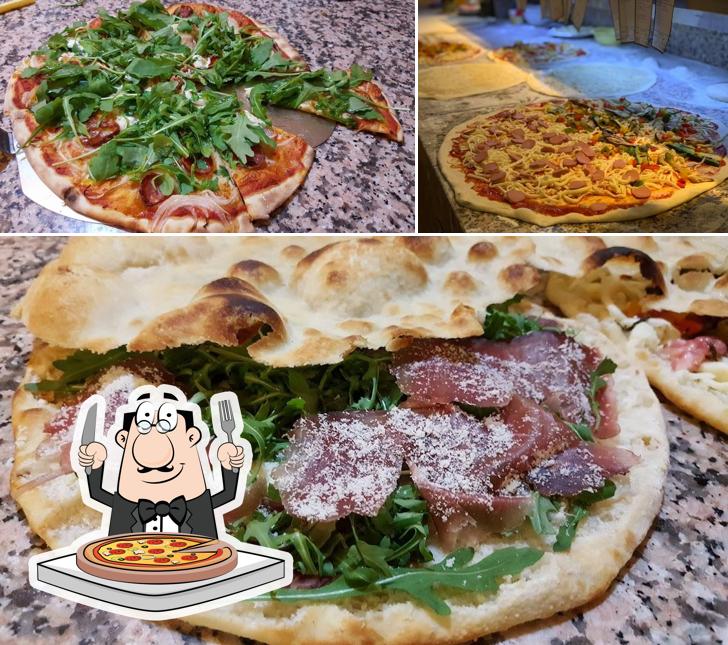 Scegli una pizza a D'Amico Pizze & Delizie