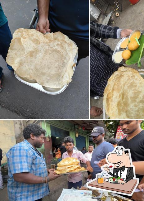Food at Sri Manikanta Tiffin Centre