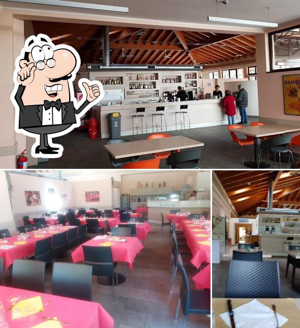 Siediti a un tavolo di Green Six Canzo, Sport e Pizza