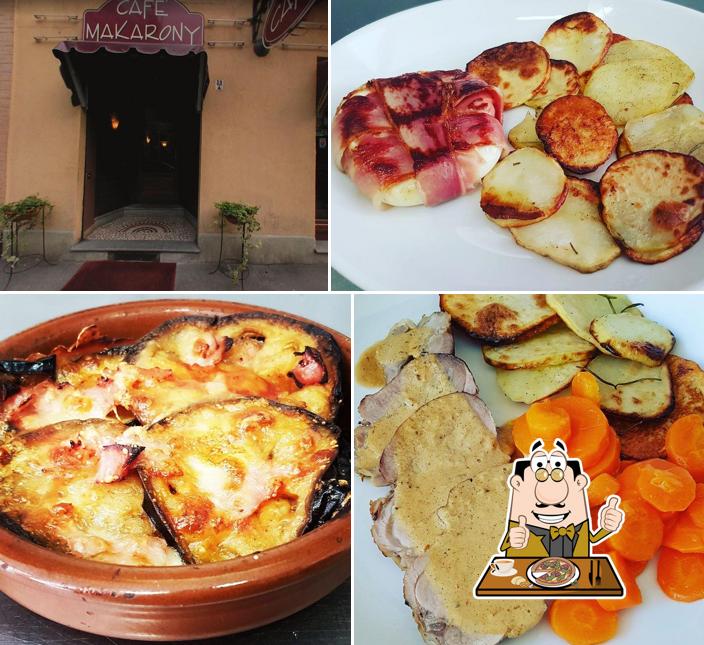 Scegli una pizza a Café Makarony