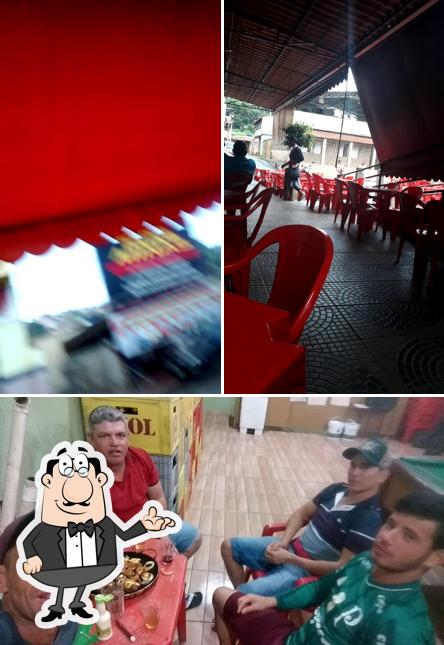 Veja imagens do interior do Bar do Robinho