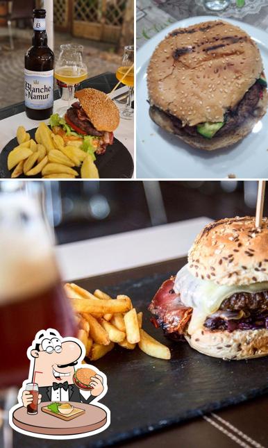 Prenditi un hamburger a Pizza Party