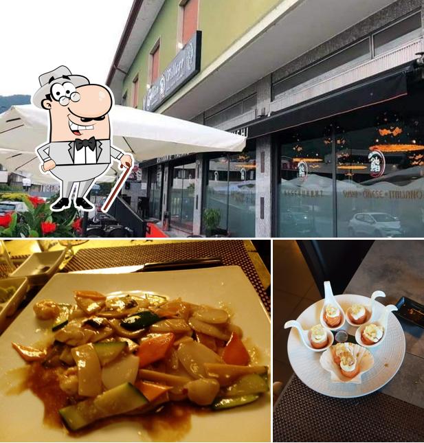 Guarda gli esterni di Ristorante Golden Village