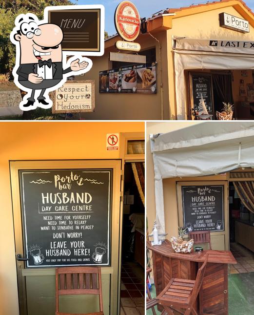 Leggi il menu sulla lavagna