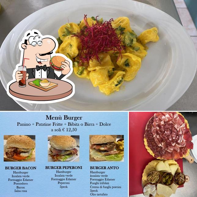 Hamburger al Osteria Casa Mia la gastronomia