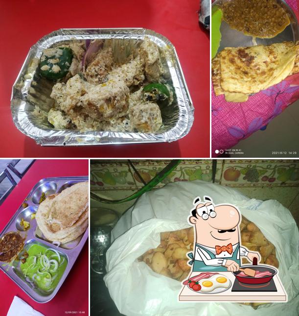 Omelette at Gupta Ji Malai Chaap Wale