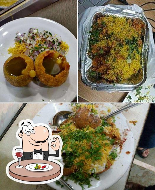 Food at Mishra Bhel Puri Stall 2