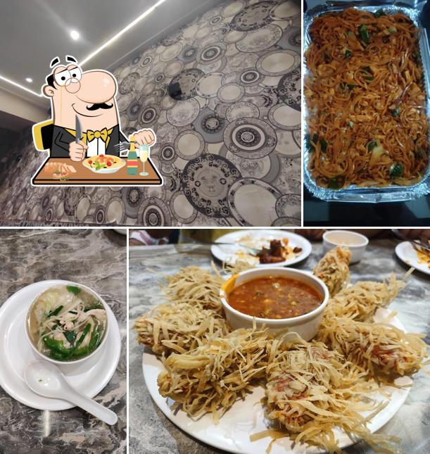 Pad thai at Hot & Spice Chinese Restaurant