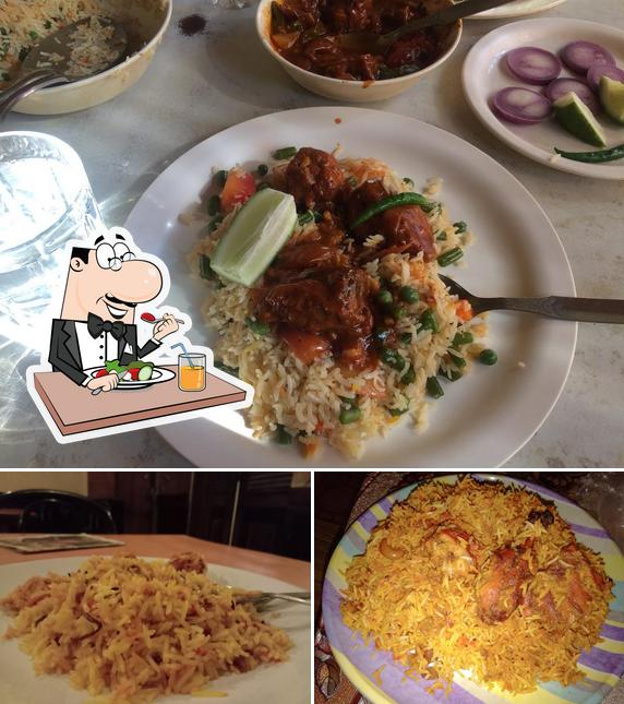 Meals at Mogambo