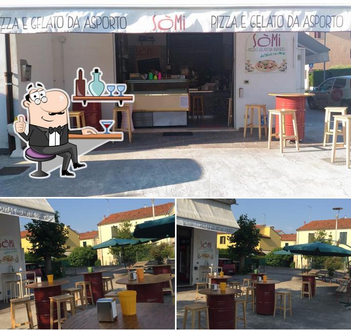 Siediti a un tavolo di So'Mi