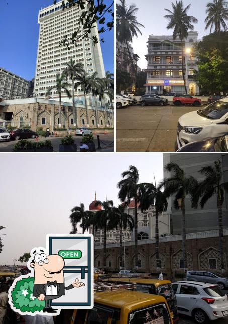 Check out how Taj Hotel looks outside