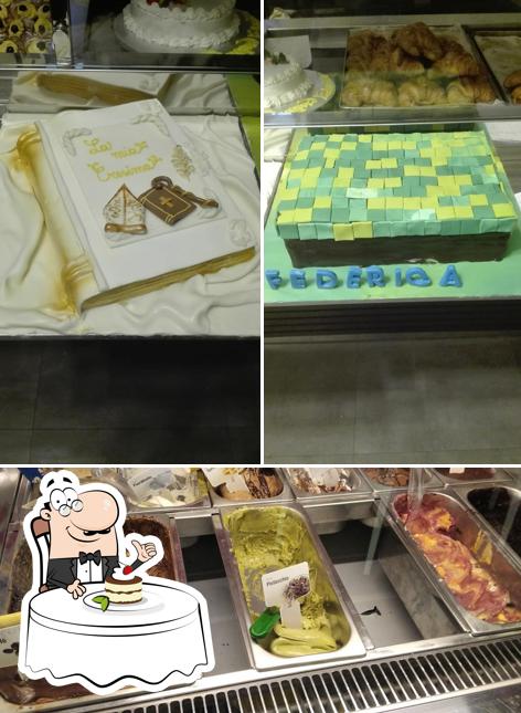 Pasticceria Bar Ideal offre un'ampia selezione di dolci