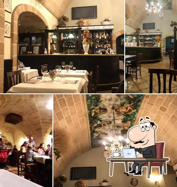 Dai un'occhiata agli interni di Trattoria Messapica - Cucina Tipica Salentina Bistrot