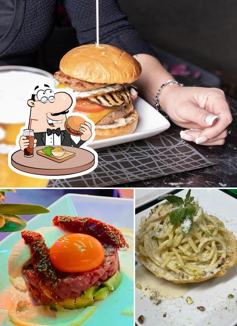 Ordina un hamburger a Vizio Ristorante - Lounge - Caffé