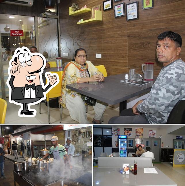 The interior of Richa's Eat & Dine dosa idli - South Indian Restaurant, Chinese Restaurant, Punjabi Restaurant, Cholle Bhature, Family Rooms
