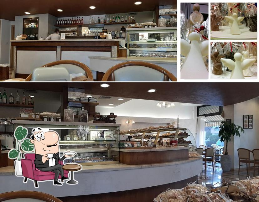 Dai un'occhiata agli interni di Pasticceria Novello