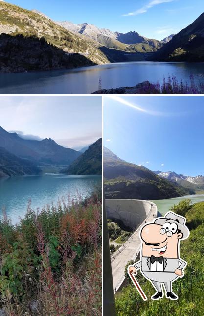 Gli esterni di Relais du barrage des toules La Casa Del Pumba Chez Carron