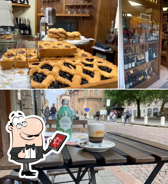 Gli esterni di MOKACCINO KAFE