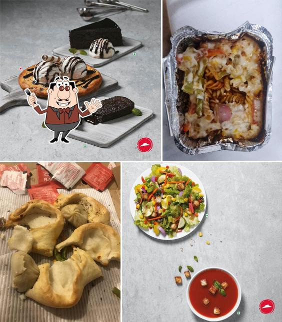 Food at Pizza Hut Gomti Nagar, Lucknow Food at Pizza Hut Gomti Nagar, Lucknow