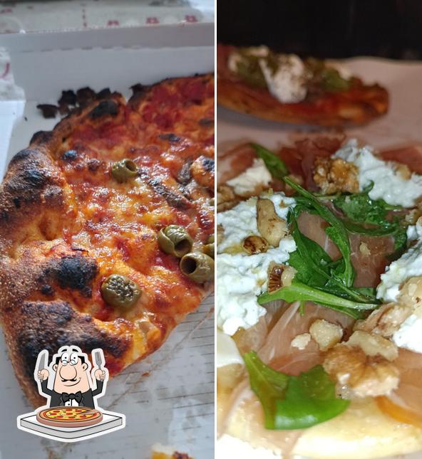 Scegli una pizza a Pizzeria Ciferni