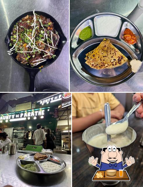Food at Saachi De Parathe