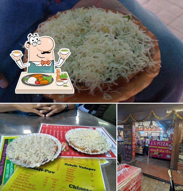 Food at Jasuben Shah Old Pizza