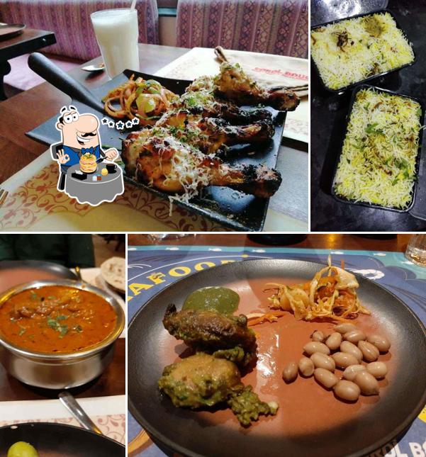 Food at Karolbaug Dawat-e-Mehfil