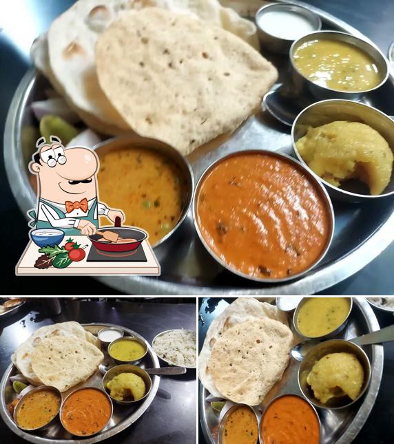 Chicken curry at Hotel Swagat