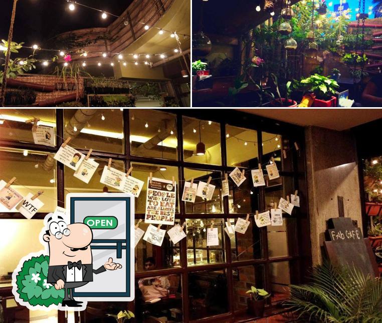 Check out how Fab Cafe looks outside