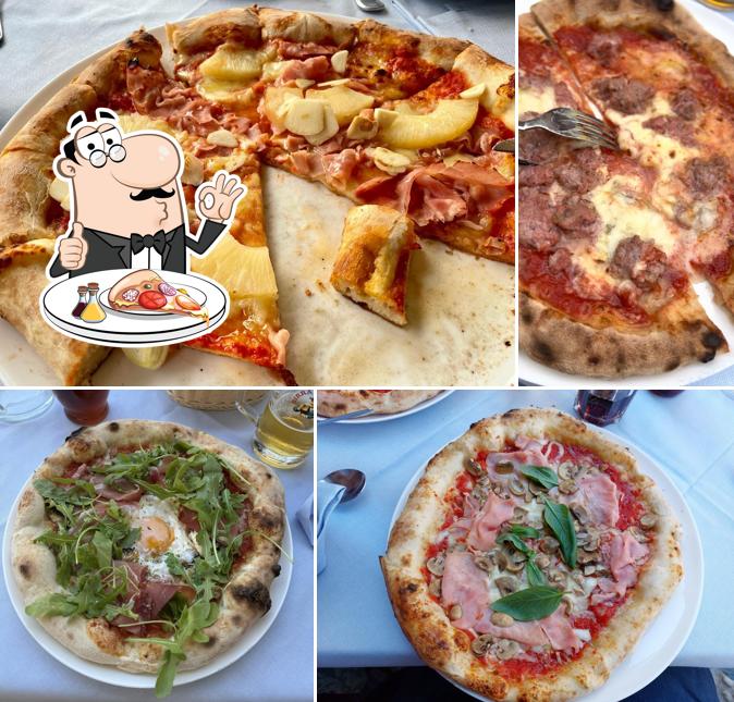 A Pizzeria Ristorante Al Marinaio, puoi provare una bella pizza