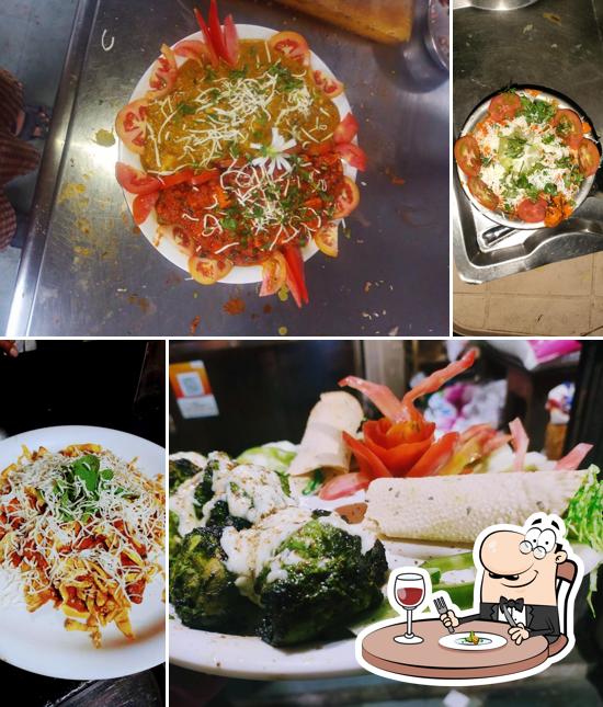 Food at Hotel Kanduri Special