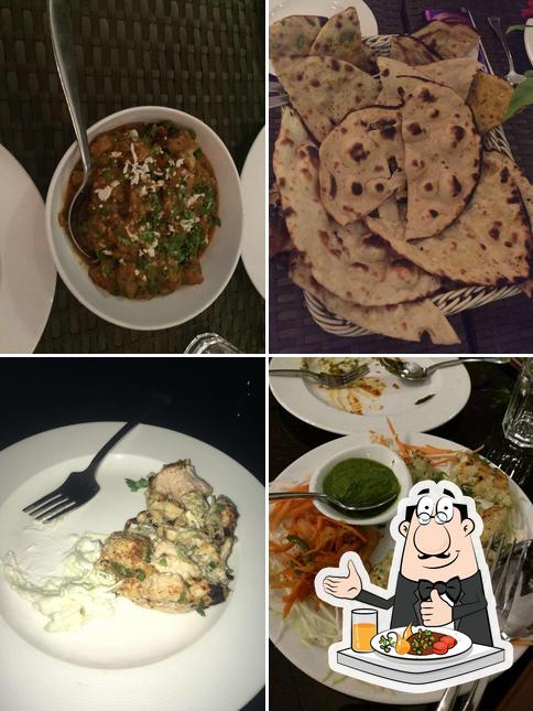 Food at ALOHA- The Terrace Garden ( SILVOTEL)