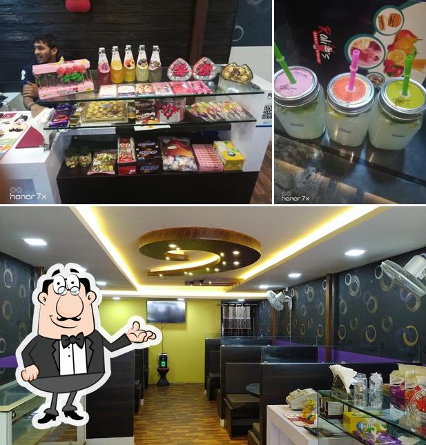 Check out how RALI'S BAKES N SNACKS looks inside