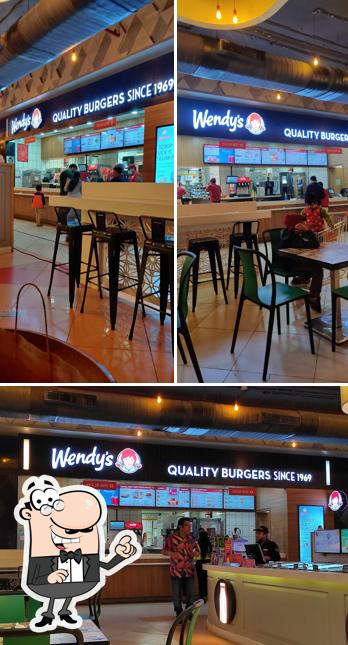 The interior of Wendys