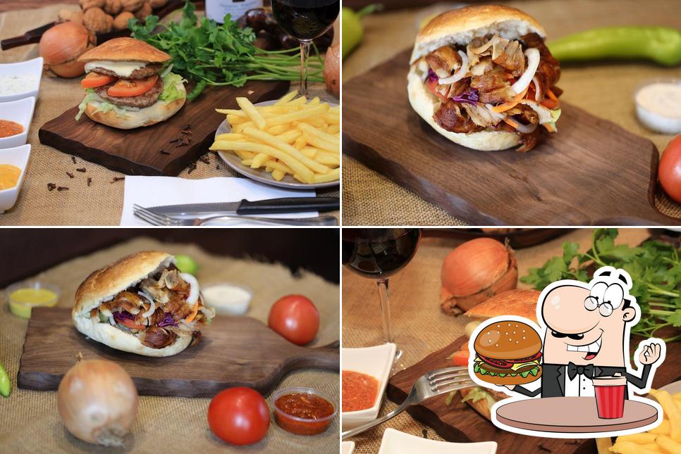 Ordina un hamburger a ETOILE KEBAB