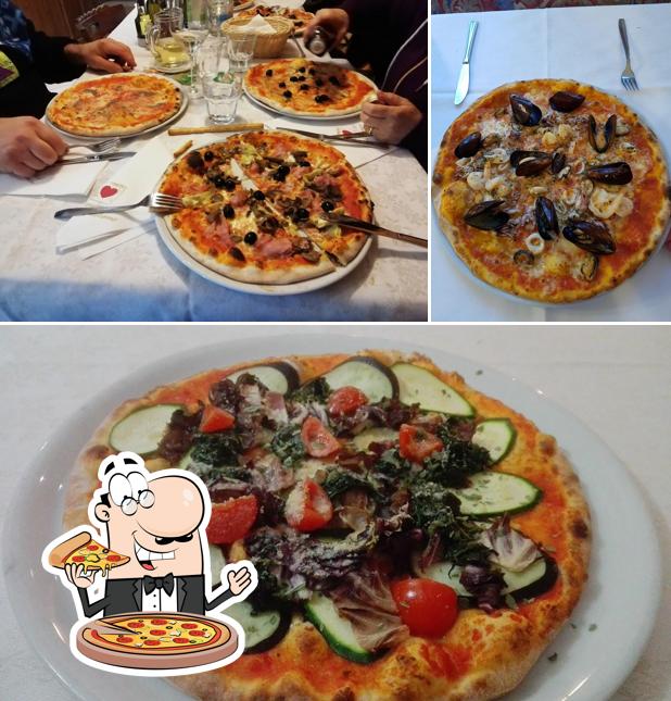 Prenditi una pizza a Ristorante Torre Bianca