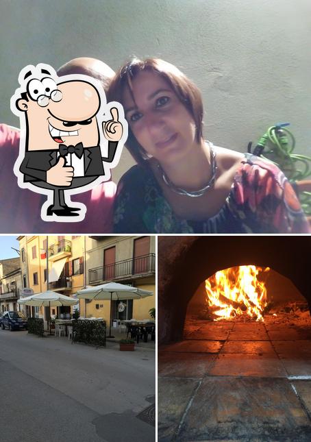 Vedi questa foto di pizzeria planet via vespri