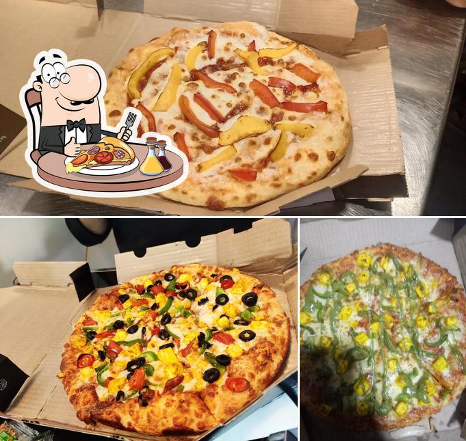 At Rominus Pizza And Burger, you can try pizza