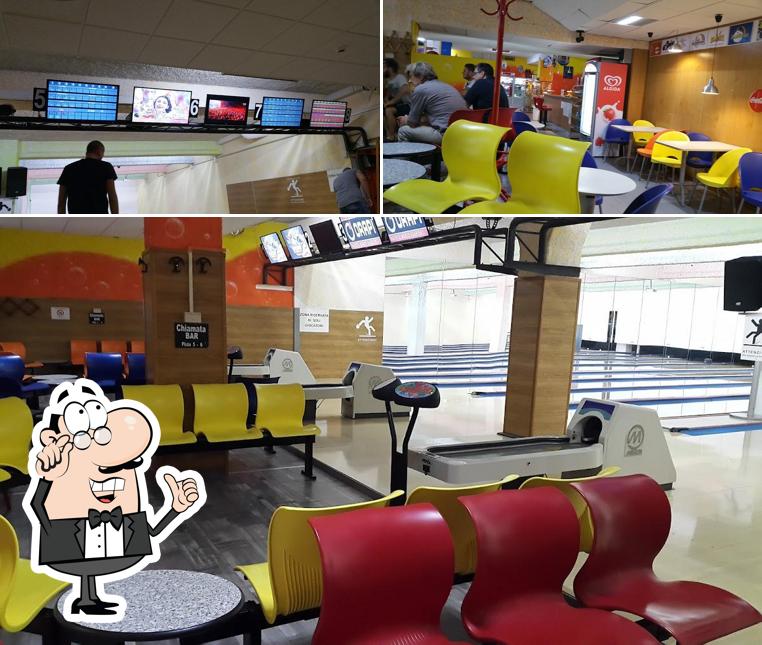 Siediti a un tavolo di Bowling Leonessa