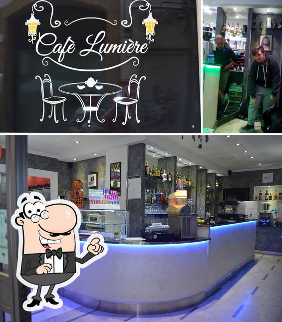 Gli interni di Cafè Lumière