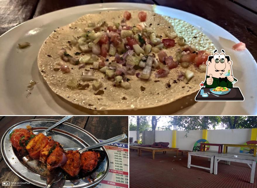 The restaurant's food and play area