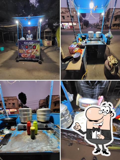 The exterior of HOT MOMO